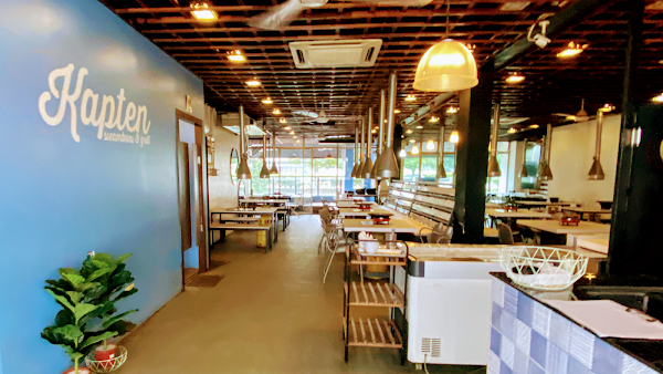 Kapten Steamboat and Grill - Photo 1