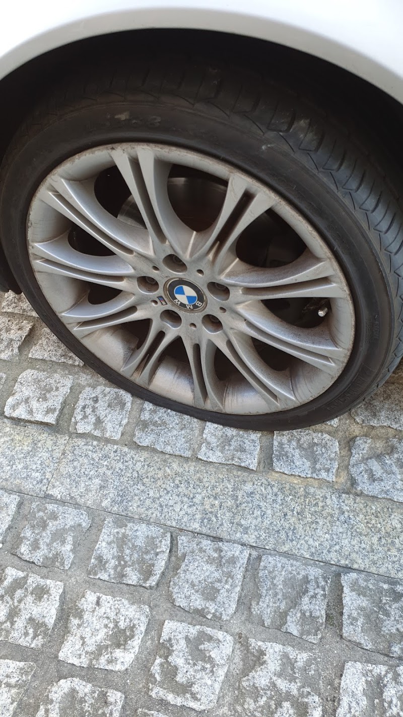 Taller mecánico Fiser photo 3