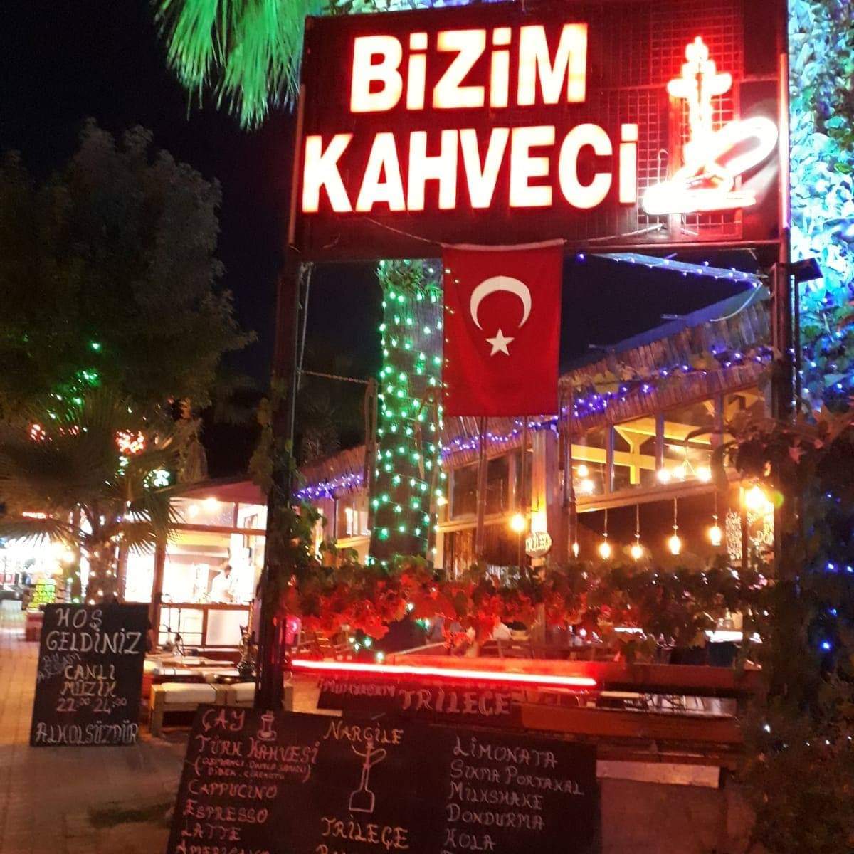 Bizim kahveci Nargile Cafe Dark Leaf mekanı