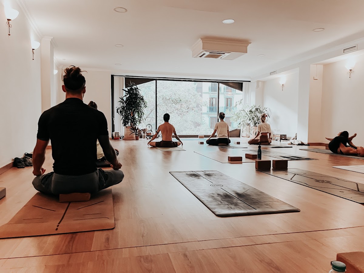 Jivamukti Yoga Barcelona — 3