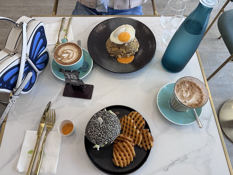 Moli Patisserie & Cafe photo 6