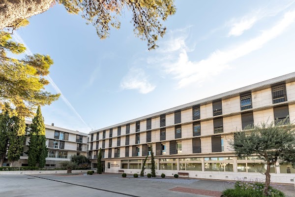 Residencia Residencia Bouco Madrid Valdemarín — C. de Blanca de Castilla, 8, Moncloa - Aravaca, 28023 Madrid, España