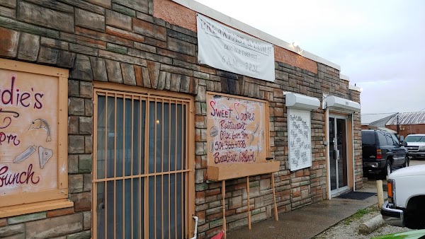 Sweet Sadie's Restaurant 1