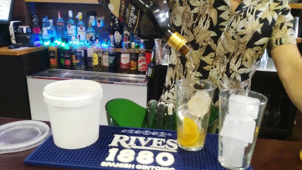 Cafeteria Paco "La Plaza"