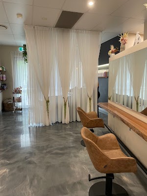 Elvarl Hair Artistry photo 3