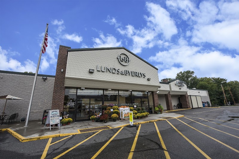 Lunds & Byerlys Navarre photo 1