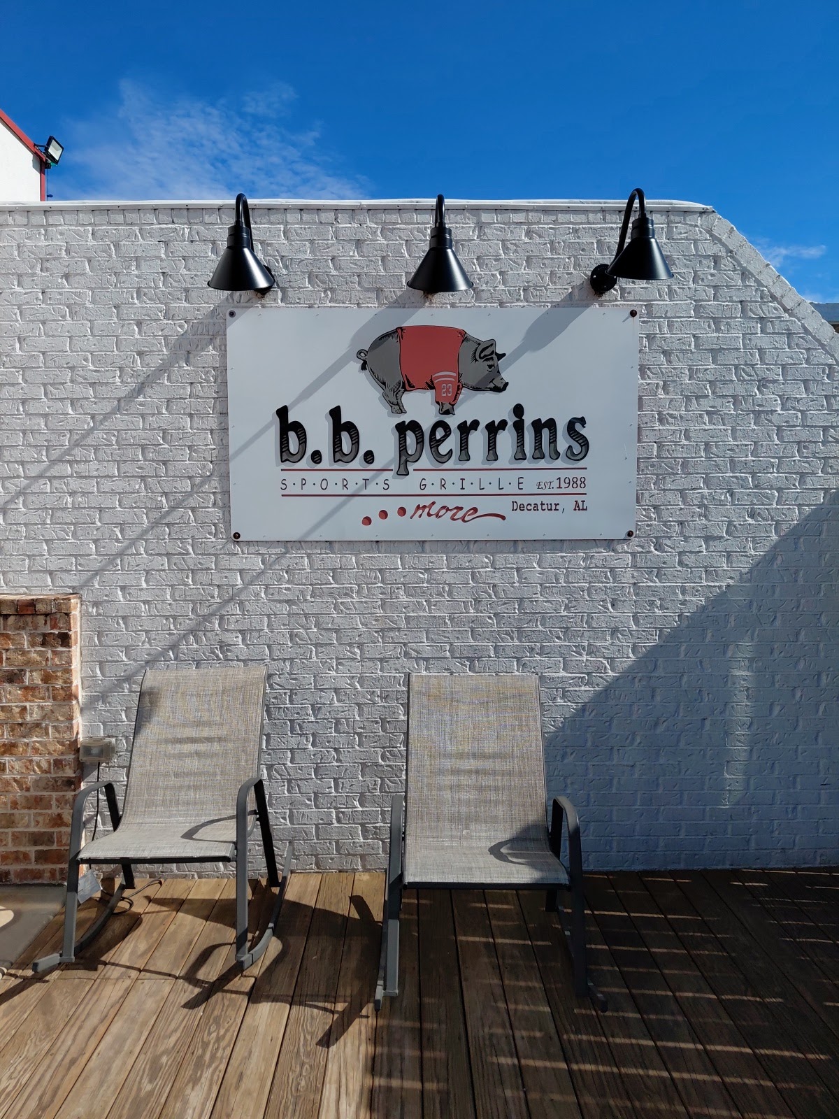 b.b. Perrins Sports Grille