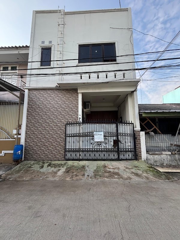 Kost putri jababeka (e)