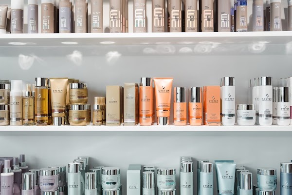 Reds Hair & Co. photo 3