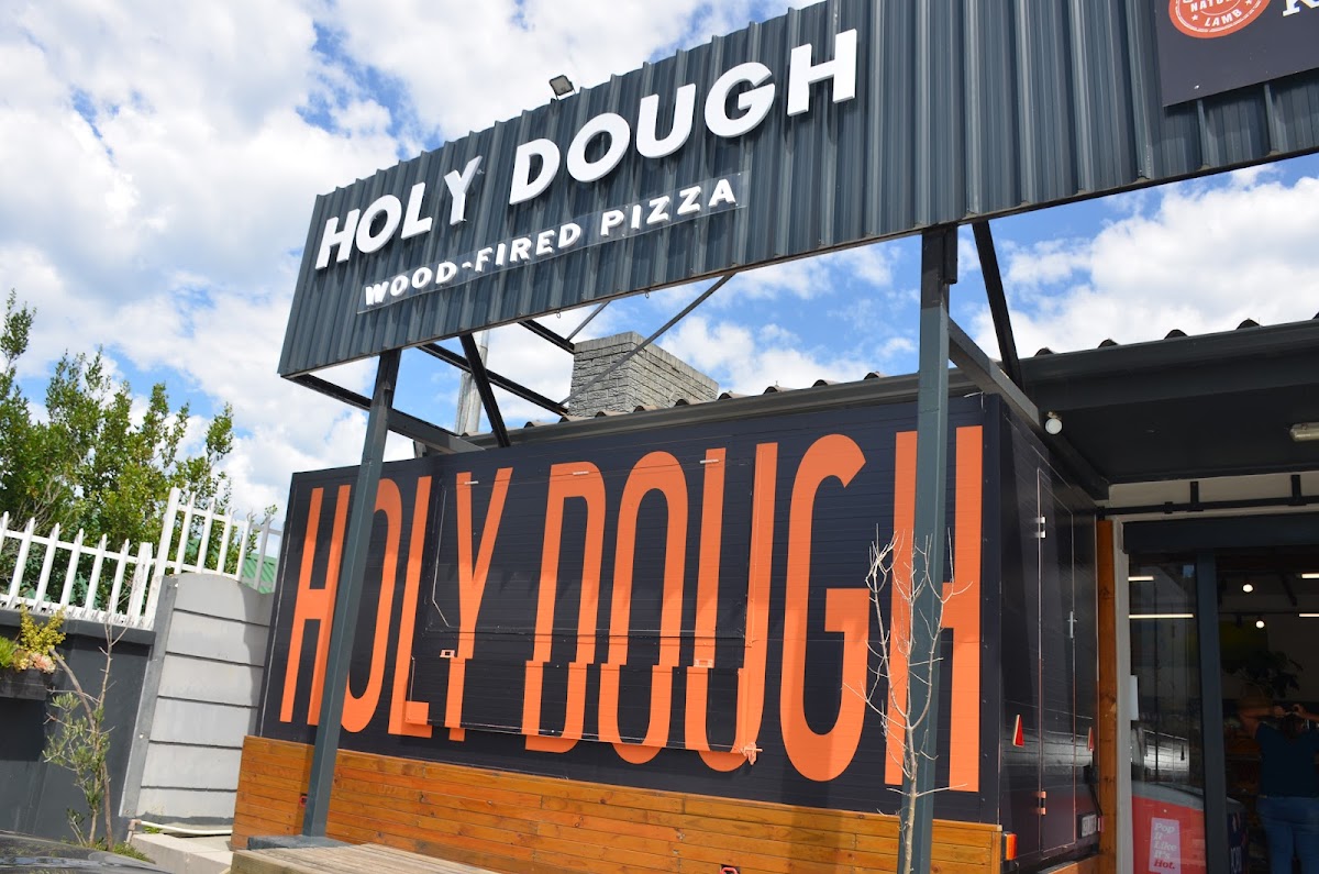 Holy Dough Pizza George — photo 2