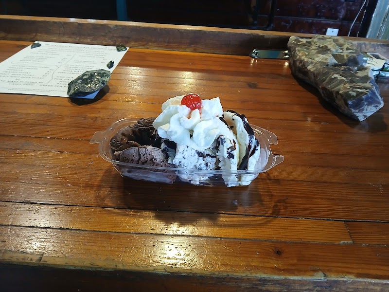 Smith and Sons Coffee and Crafts photo 2