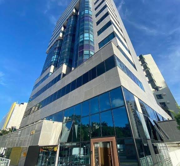 Dra. Thayná Menezes e Dr. Rodrigo Medeiros - Clareamento, Facetas, Lentes. - foto 4