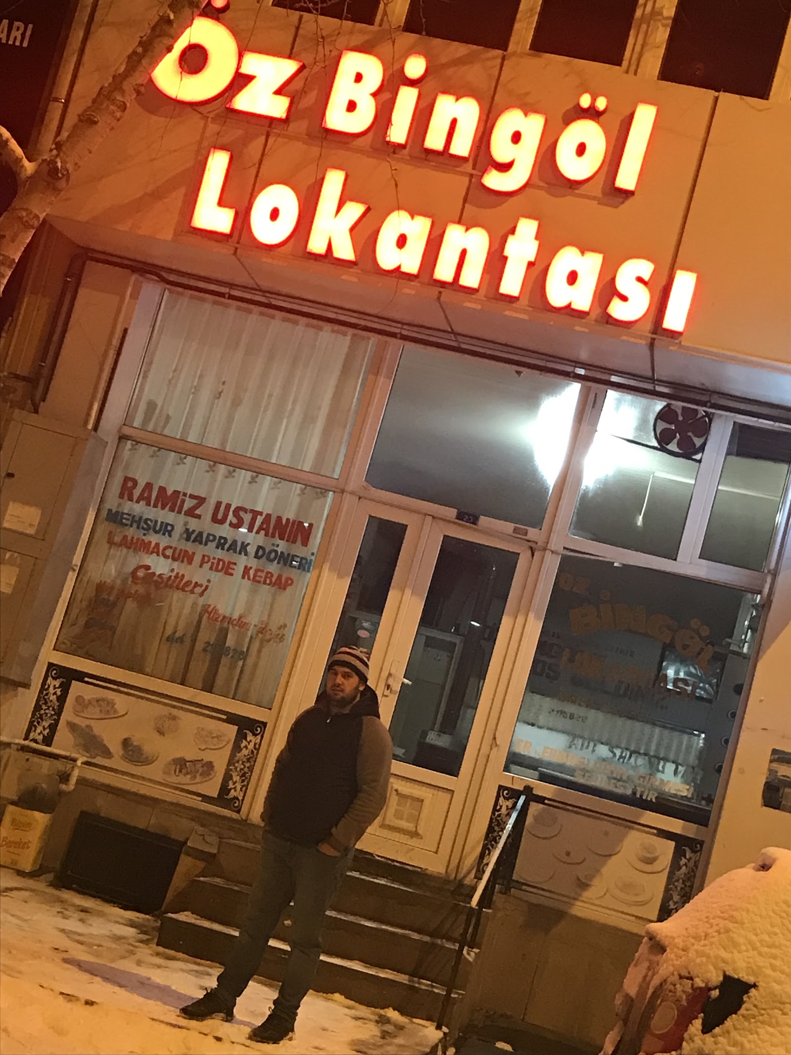 Özbingöl Lokantası mekanı
