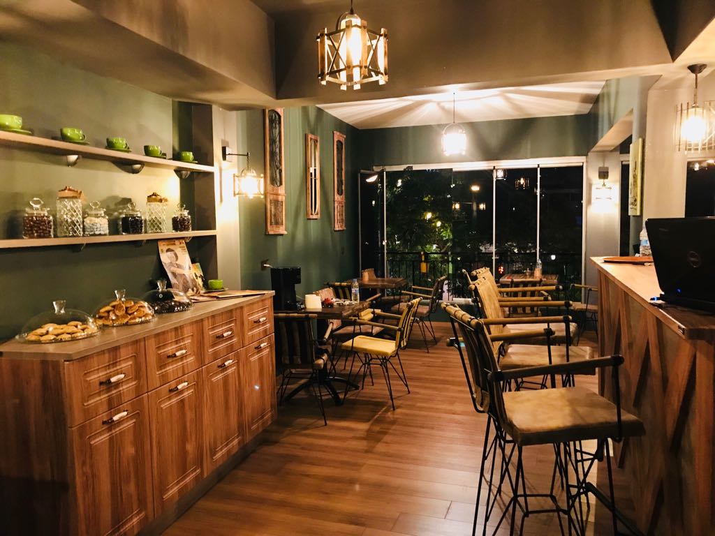 Goman's Cafe mekanı