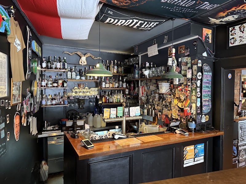 Grinners Dive Bar photo 8