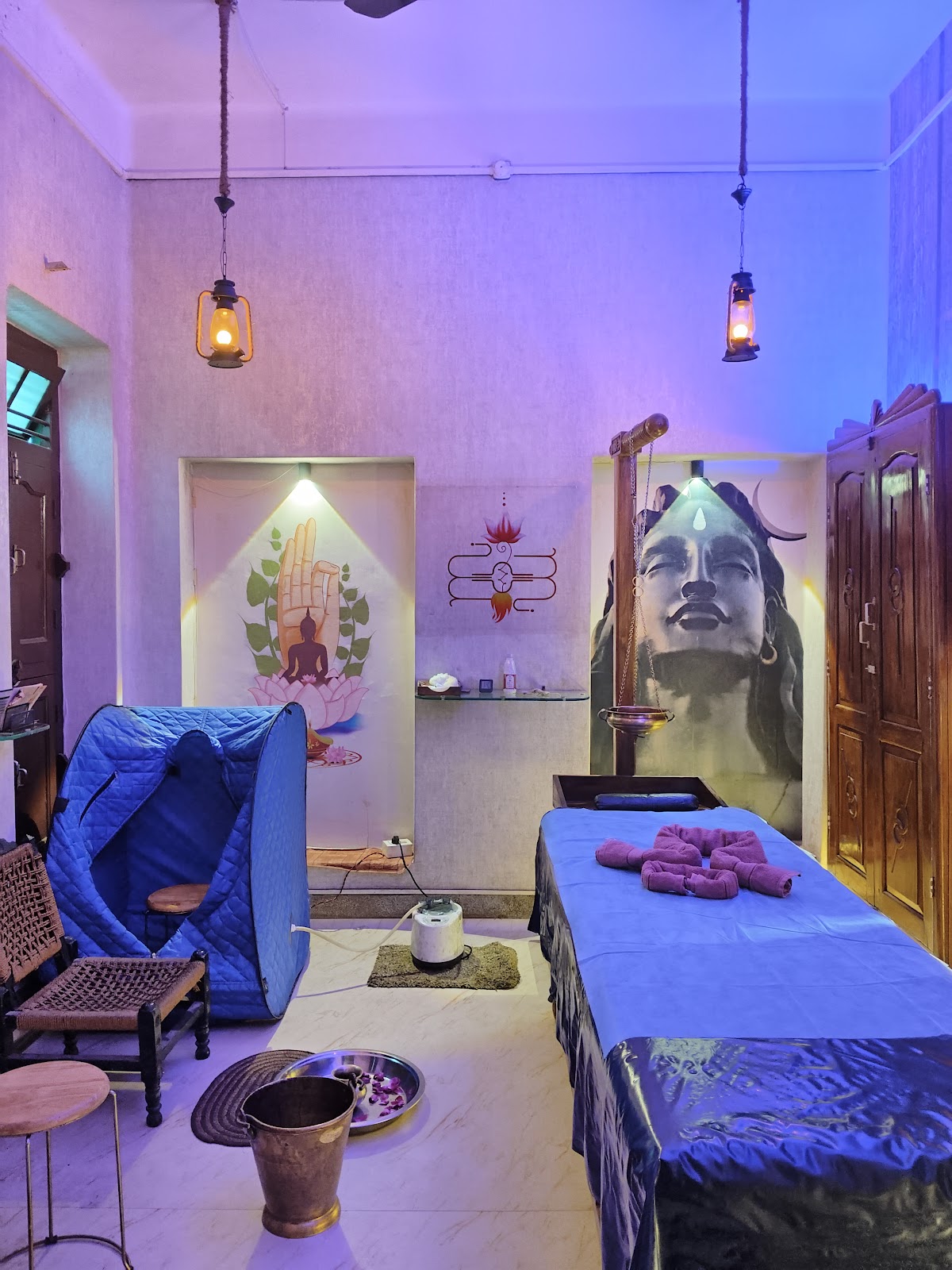 Avikarma - Ayurvedic Massage, Yoga & Mediation Centre