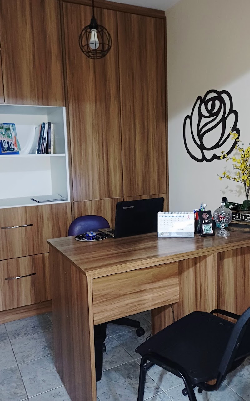 Odontologia Curitiba - Dra Priscila Albini - foto 2