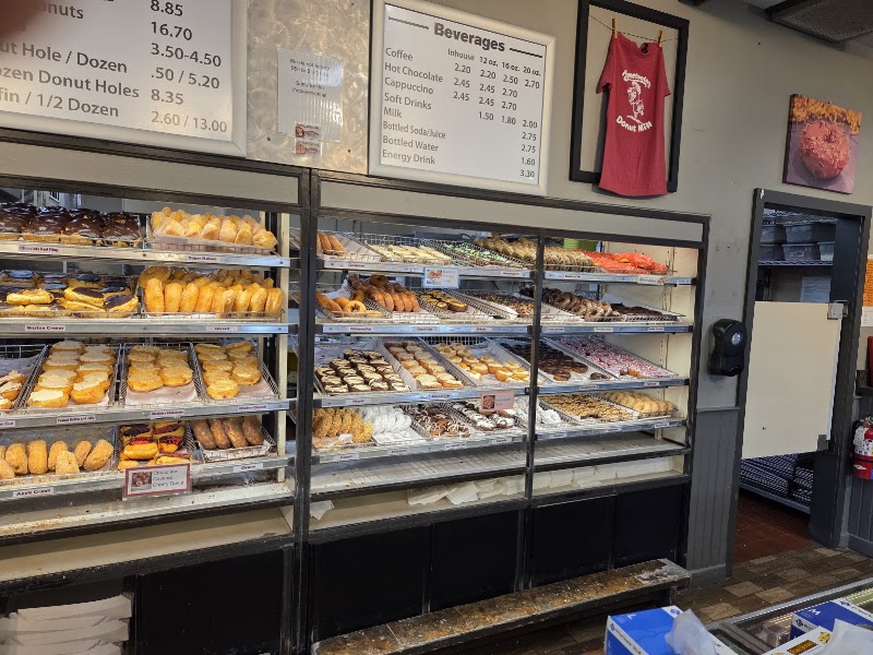 Sweetwater's Donut Mill photo 4