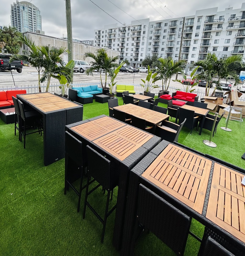 Channel Side Bar & Grill (AKA Zeldas Cafe)