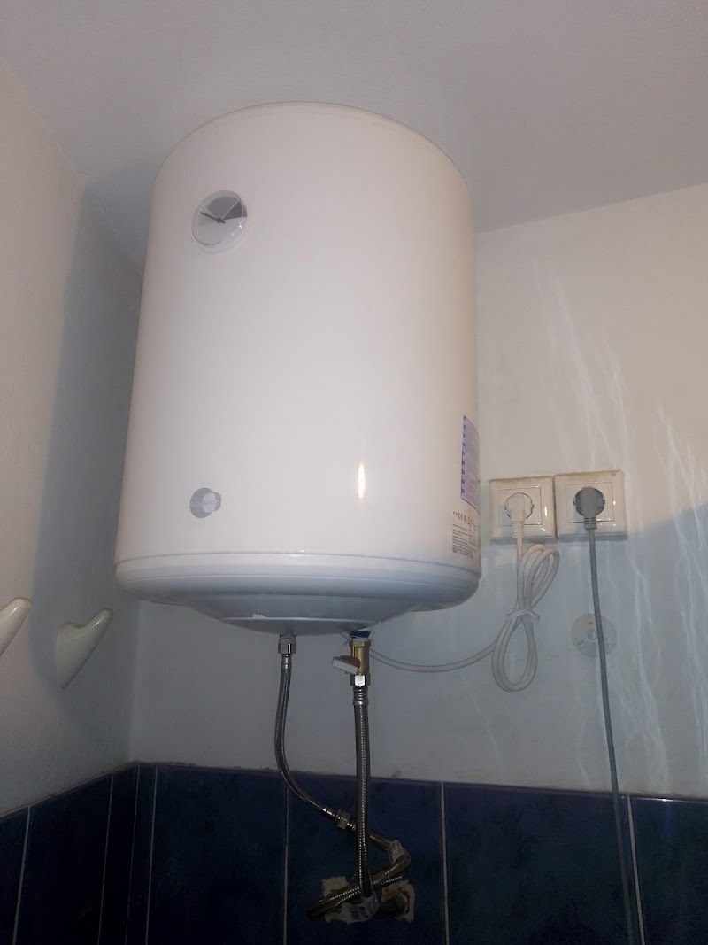 Fontanería Maxi photo 4