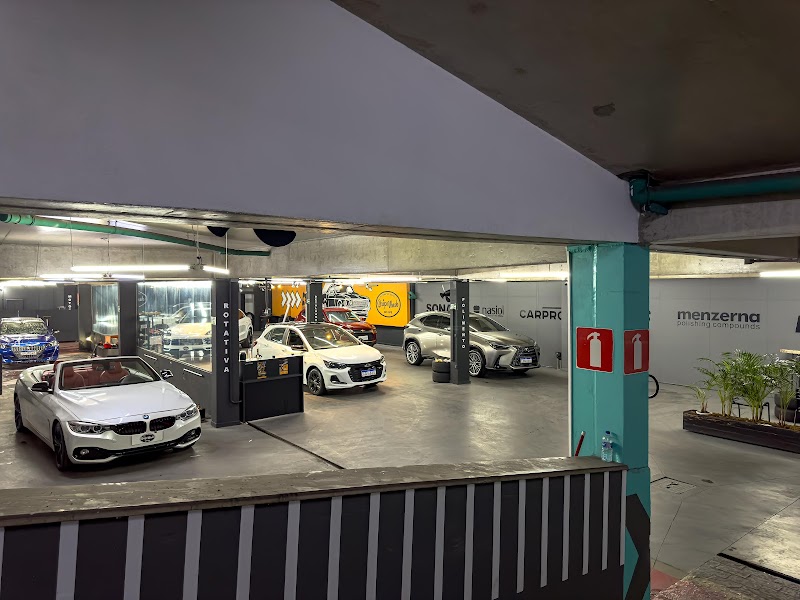 Foto de Drip Wash - Limpeza Detalhada e Polimento Avançado | Higienização Veicular | Especialista em Veículos Premium