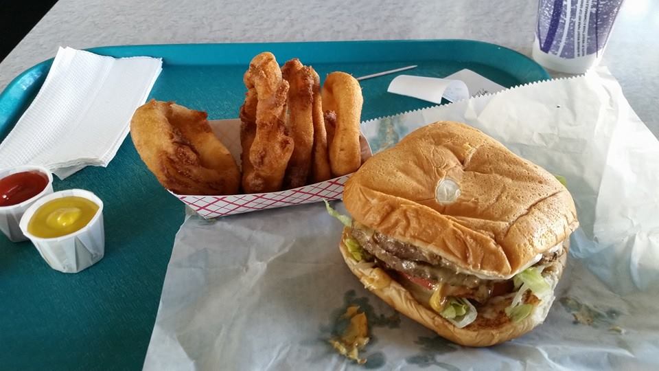 Roberts Bar B Que photo 2