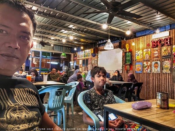 Persiaran Makanan Bintong - Photo 1