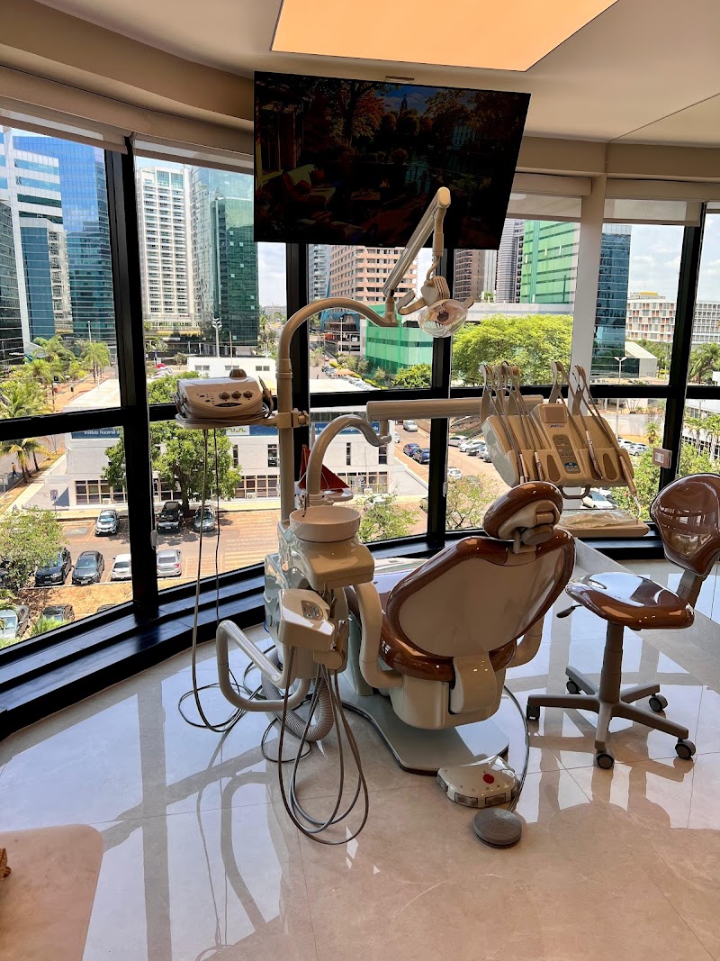 Dra. Luciana Bassitt - Cirurgiã Dentista e Estética Orofacial - foto 2