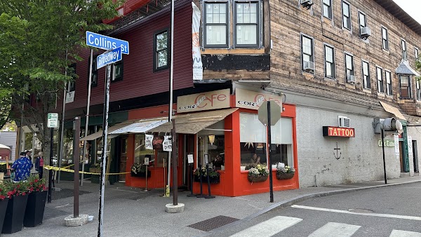 Corner Café