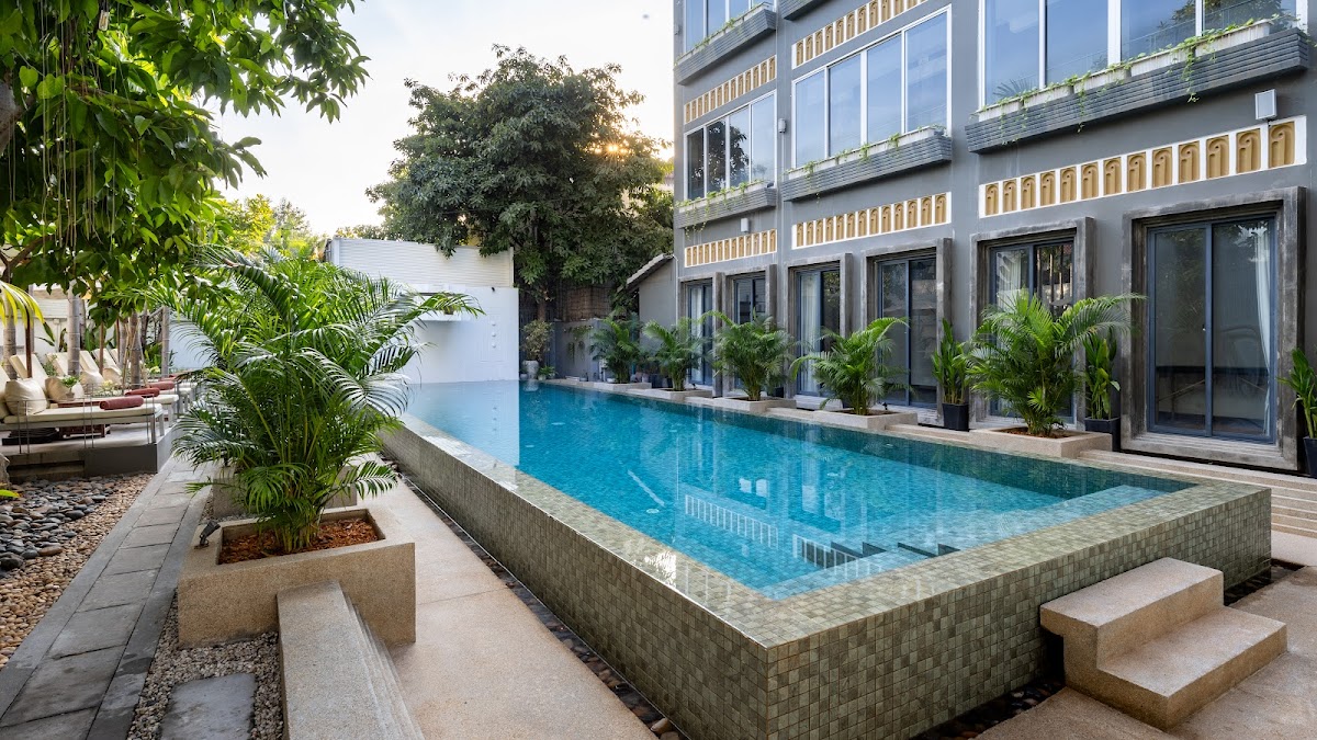 Reservoir Hotels | Yoga & Wellness Retreat