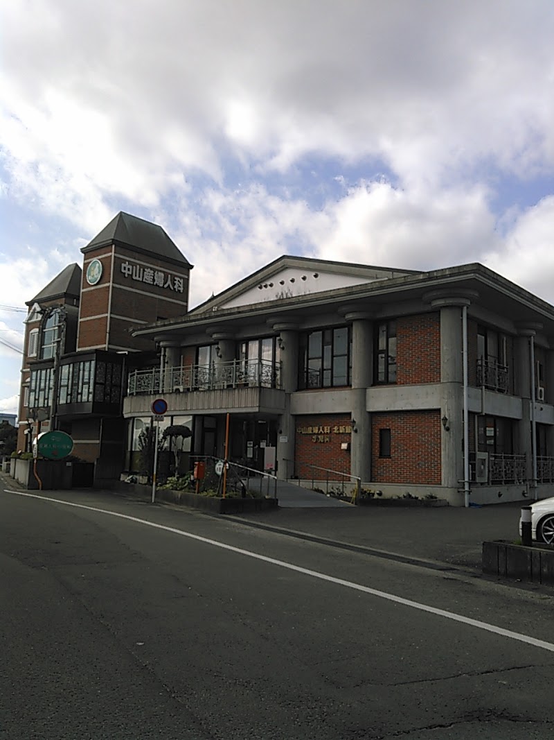 新谷ウィメンズクリニックの外観