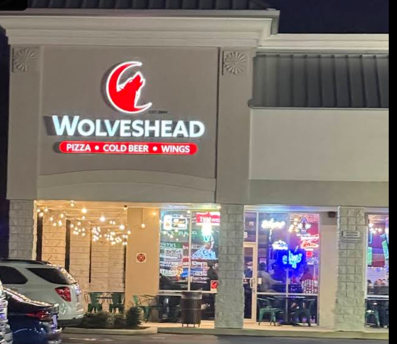 Wolveshead Pizza & Wings - West Bradenton