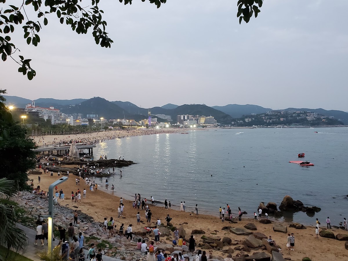 Dameisha Beach