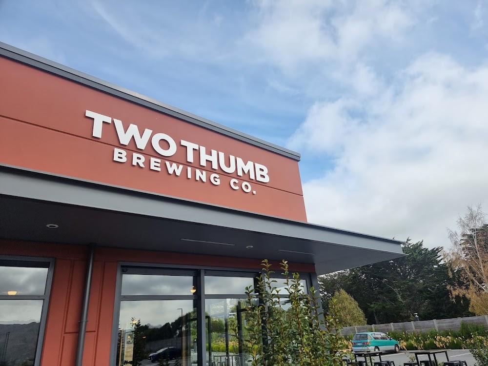 Two Thumb - Harbourside