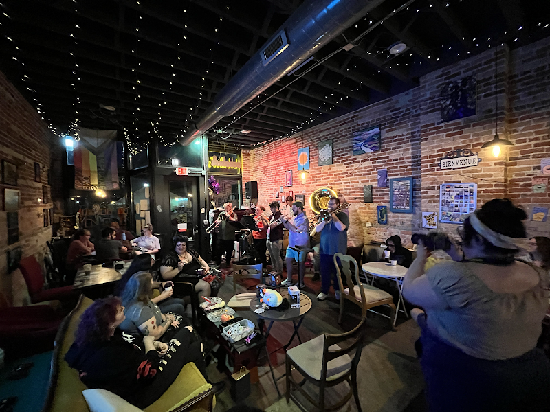 LoLoBee’s Lounge photo 2