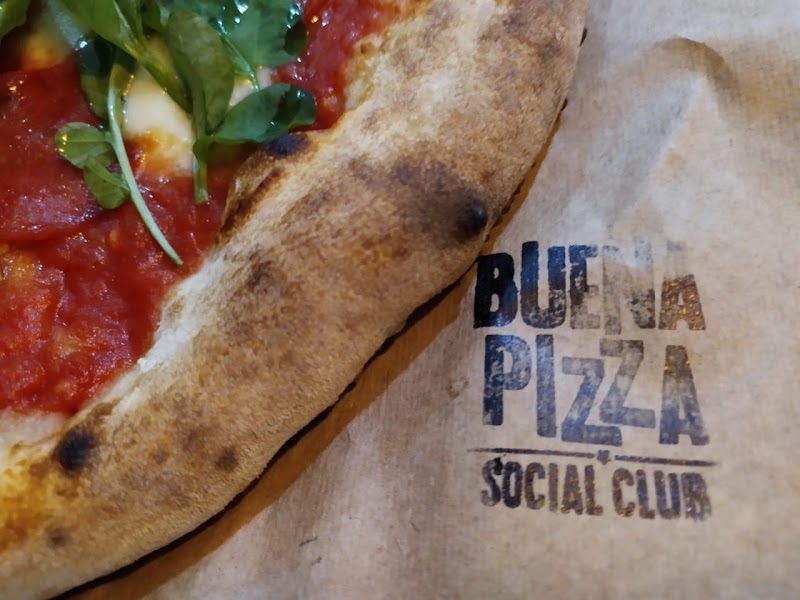 Foto de Buena Pizza Social Club