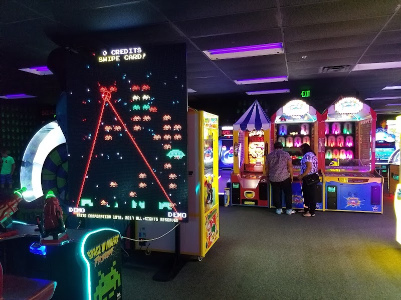 Monster Mini Golf banner