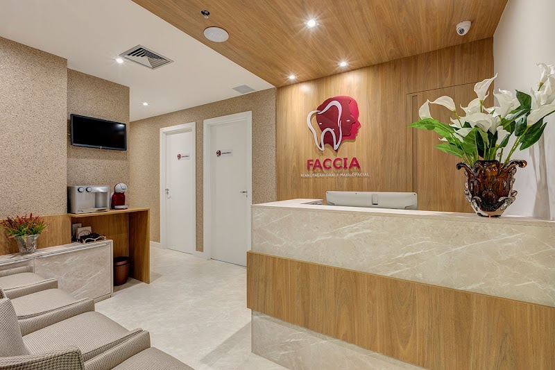 FACCIA - Reabilitação Oral e Maxilofacial