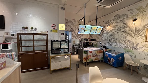 Penang Hill Station Bakery and Bubble Tea - Photo 1