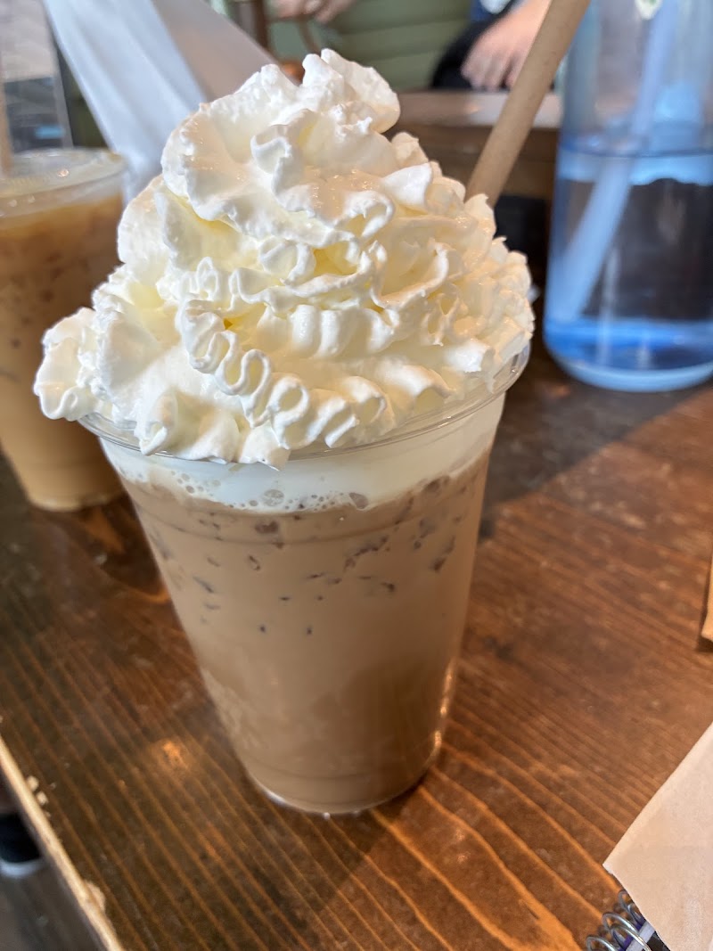 Bennu Coffee Highland photo 2