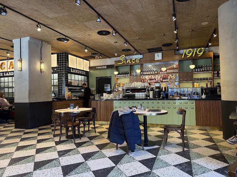 Cafe Landwer Front photo 2