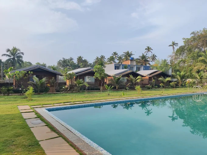 Divine Path Yoga School & Retreat