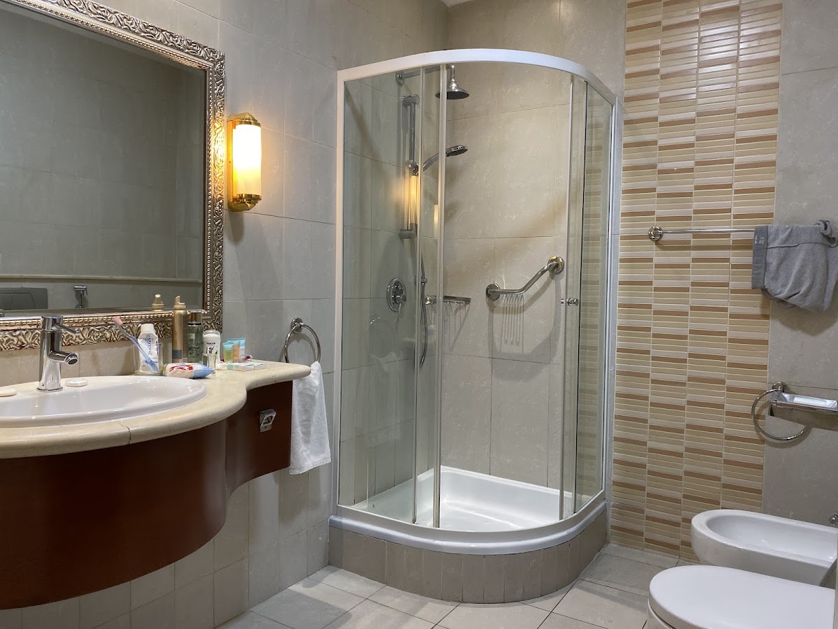 Grand Excelsior Hotel Al Barsha 4