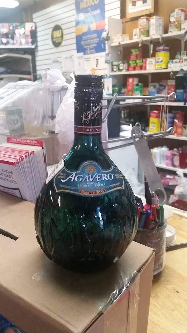 Photo by Saaid Centeno