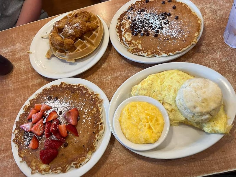 Donut Hole Bakery and Cafe photo 2