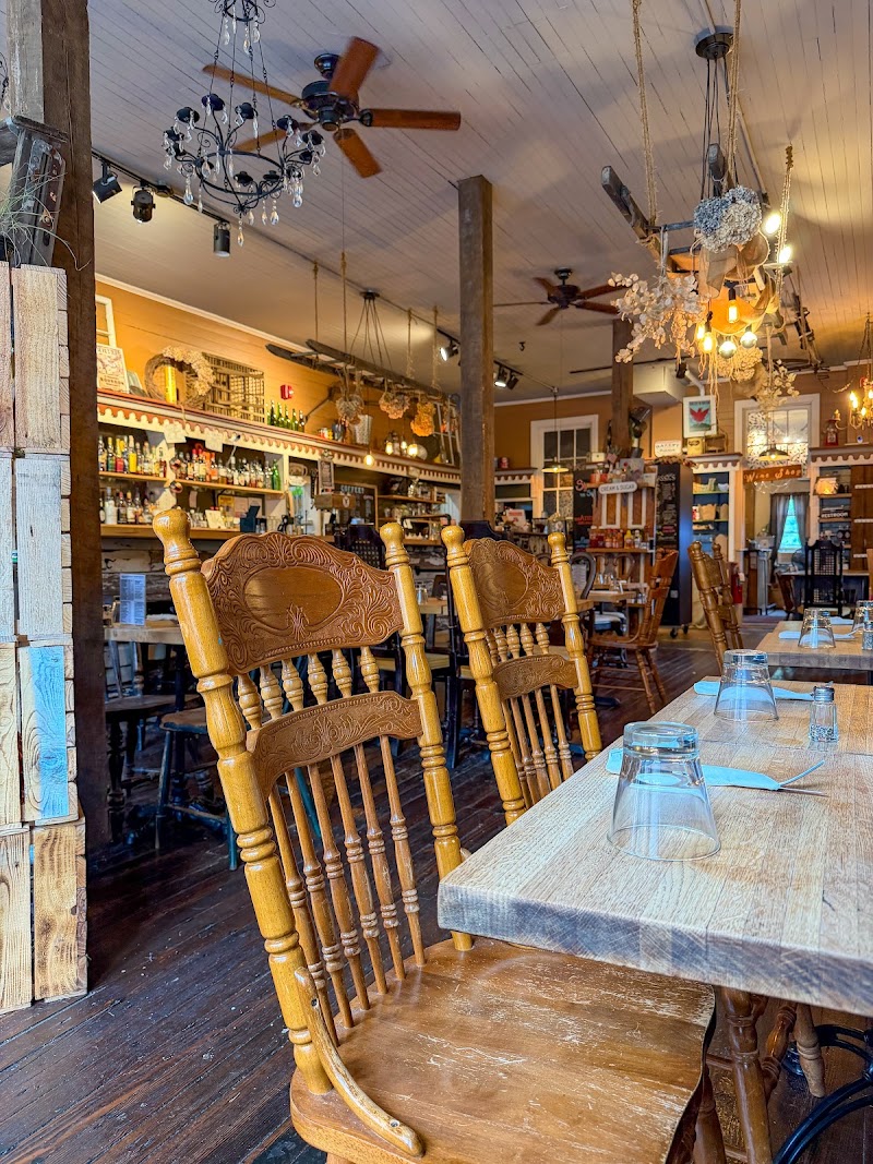 Snallygasters Cafe and Wine Bar photo 2