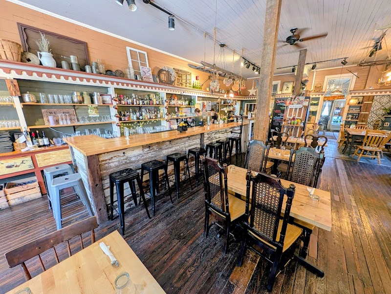 Snallygasters Cafe and Wine Bar photo 2