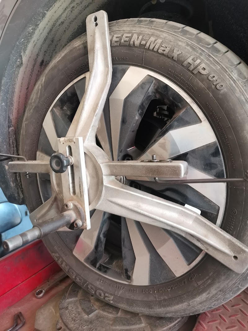 Foto de Tio Valmor Borracharia e Centro Automotivo