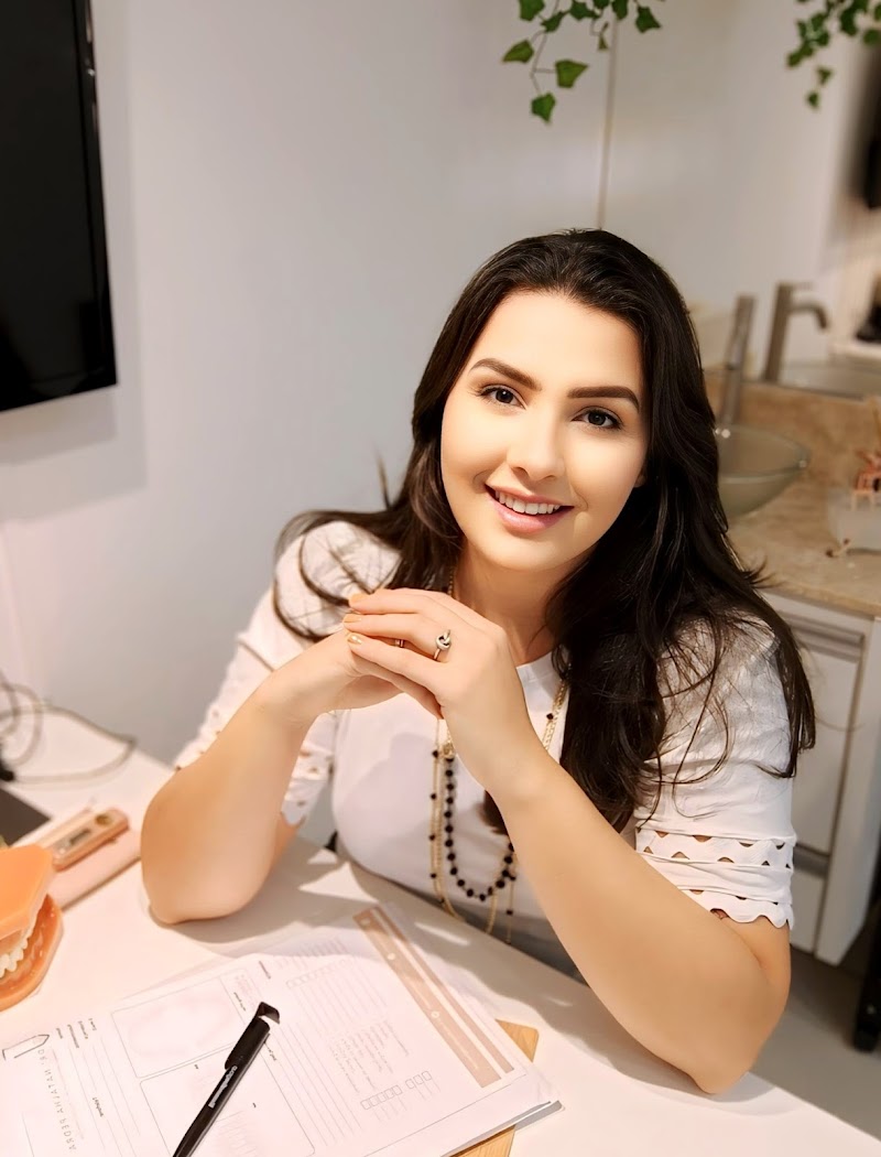 Drª Natalha Pedra - Cirurgiã dentista CRO.BA 27617 - foto 2