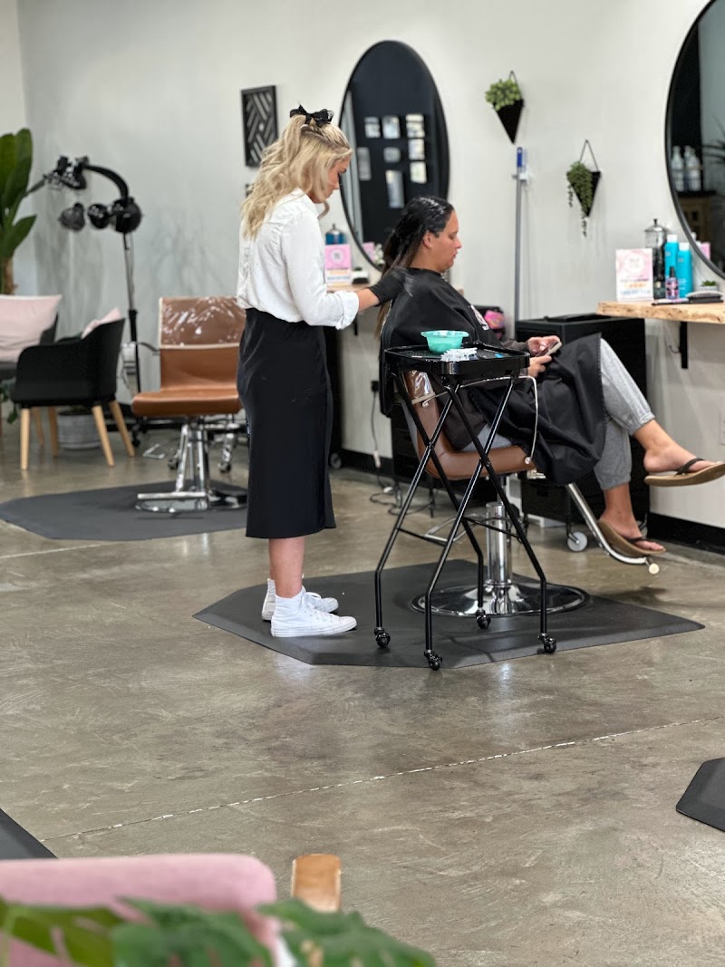 Blush Hair Salon & Extensions Murfreesboro